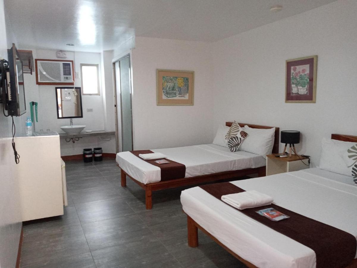 Mr Holidays Hotel Balabag  Bagian luar foto