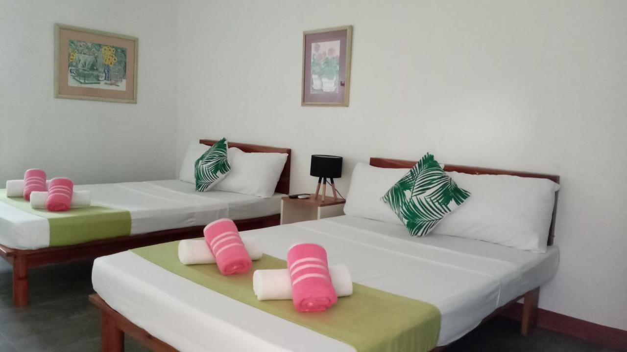 Mr Holidays Hotel Balabag  Bagian luar foto