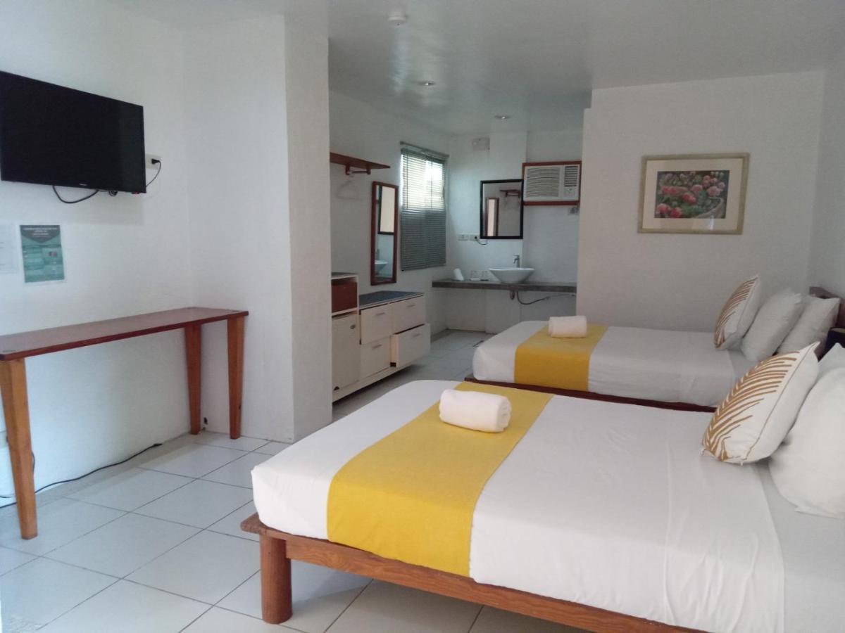 Mr Holidays Hotel Balabag  Bagian luar foto