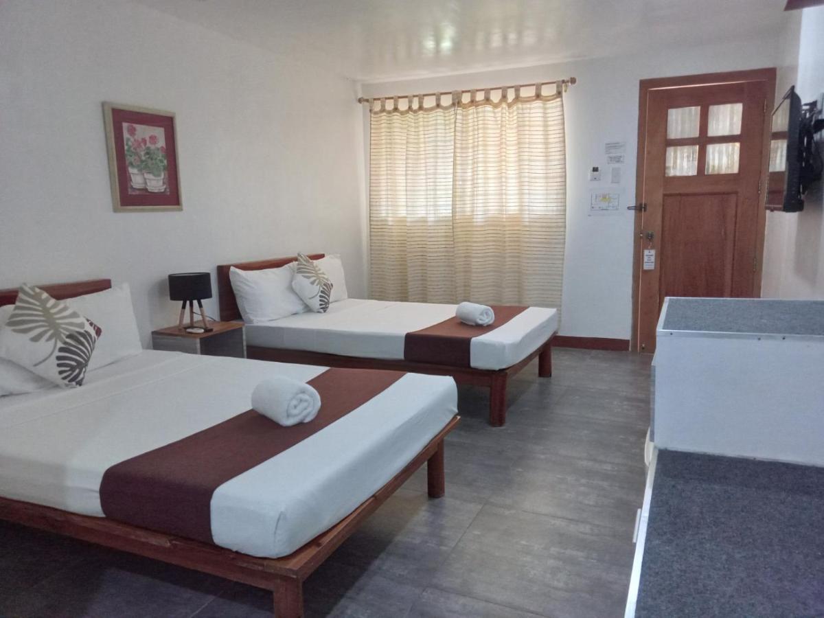 Mr Holidays Hotel Balabag  Bagian luar foto