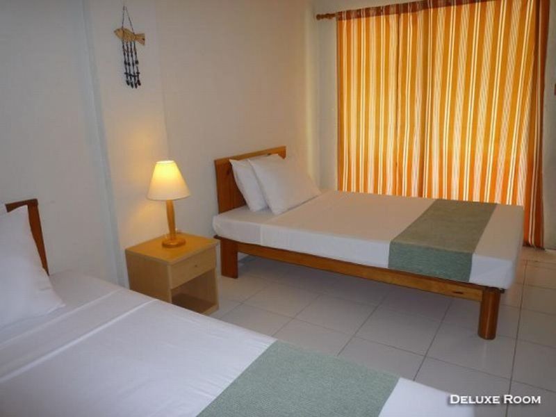 Mr Holidays Hotel Balabag  Bagian luar foto