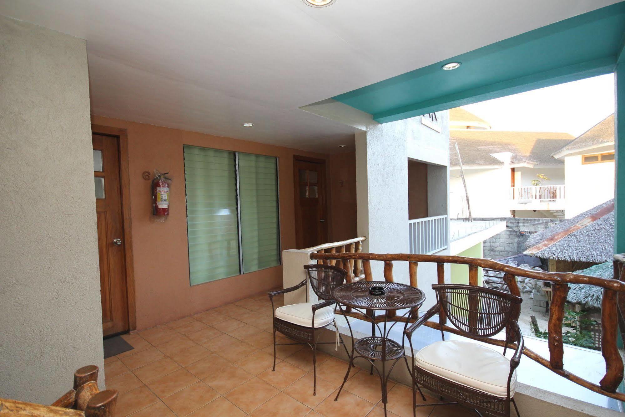 Mr Holidays Hotel Balabag  Bagian luar foto