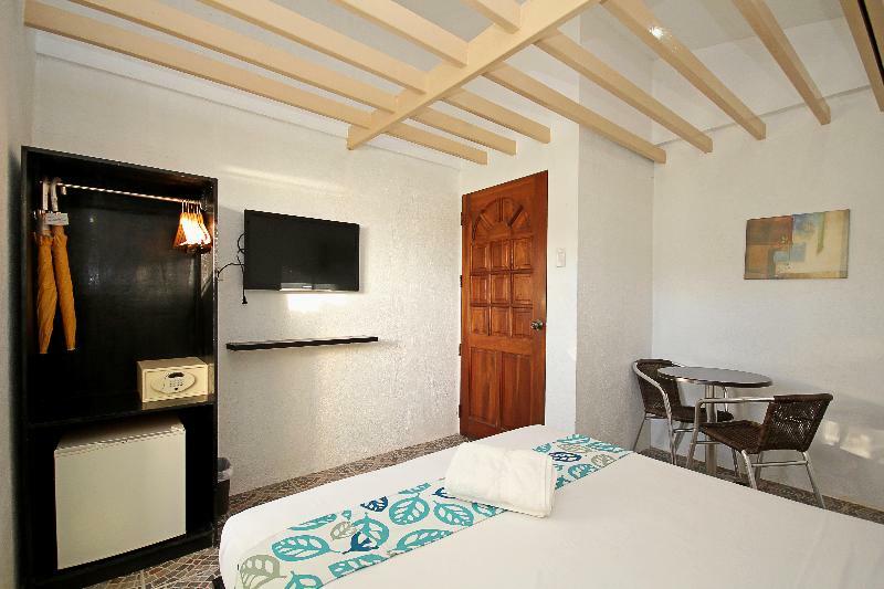 Mr Holidays Hotel Balabag  Bagian luar foto