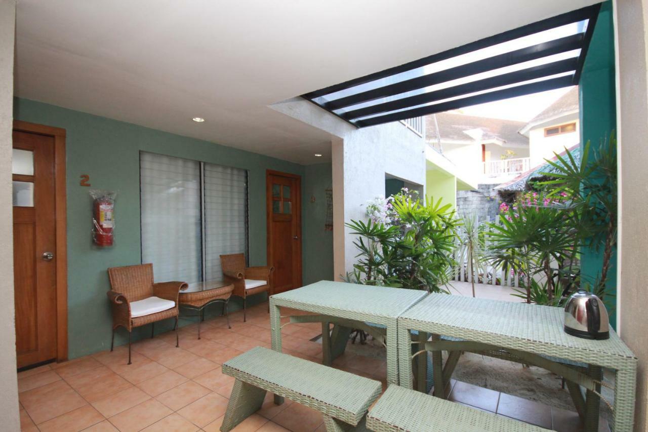 Mr Holidays Hotel Balabag  Bagian luar foto