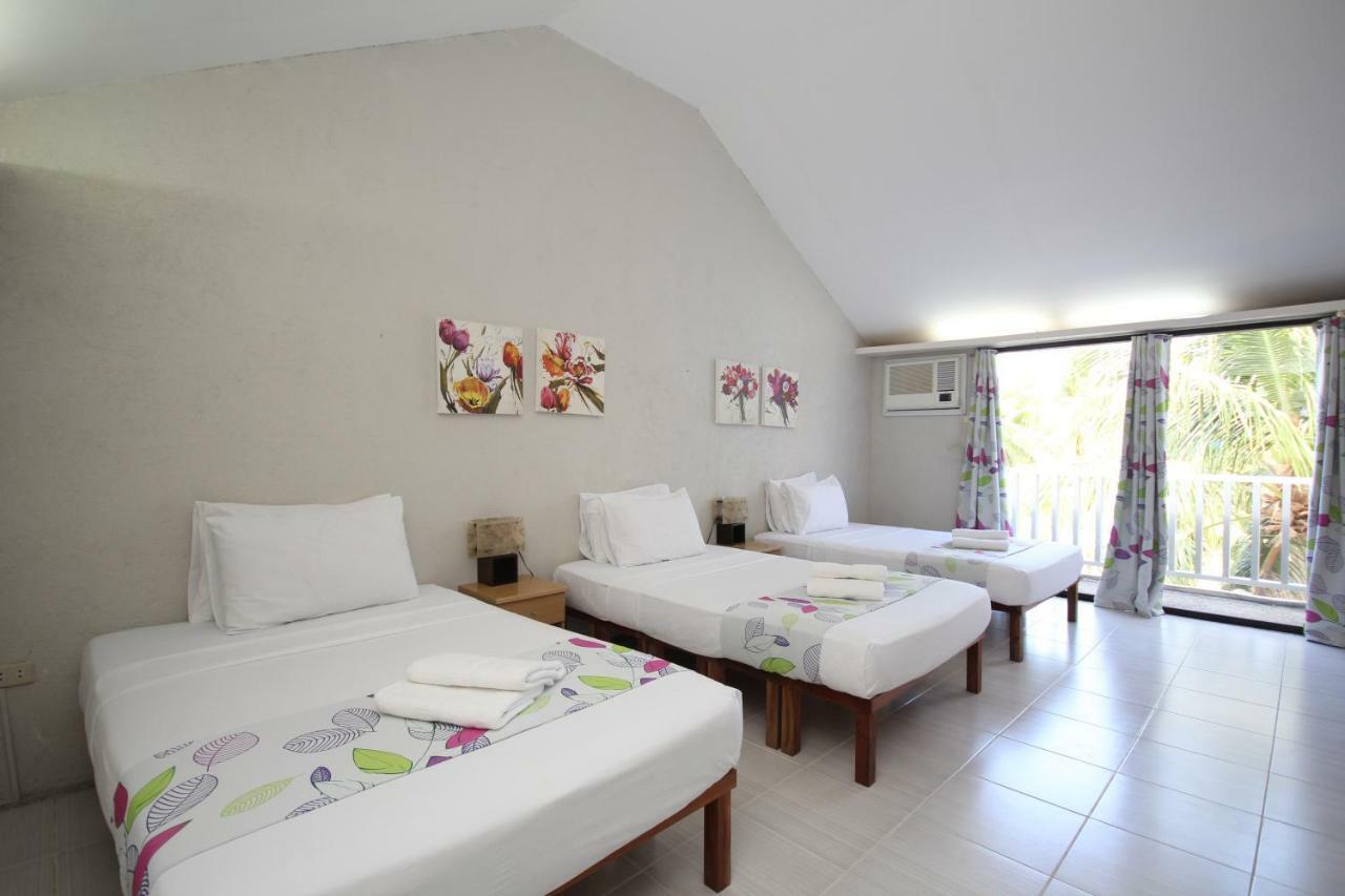 Mr Holidays Hotel Balabag  Bagian luar foto