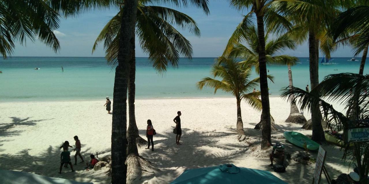 Mr Holidays Hotel Balabag  Bagian luar foto