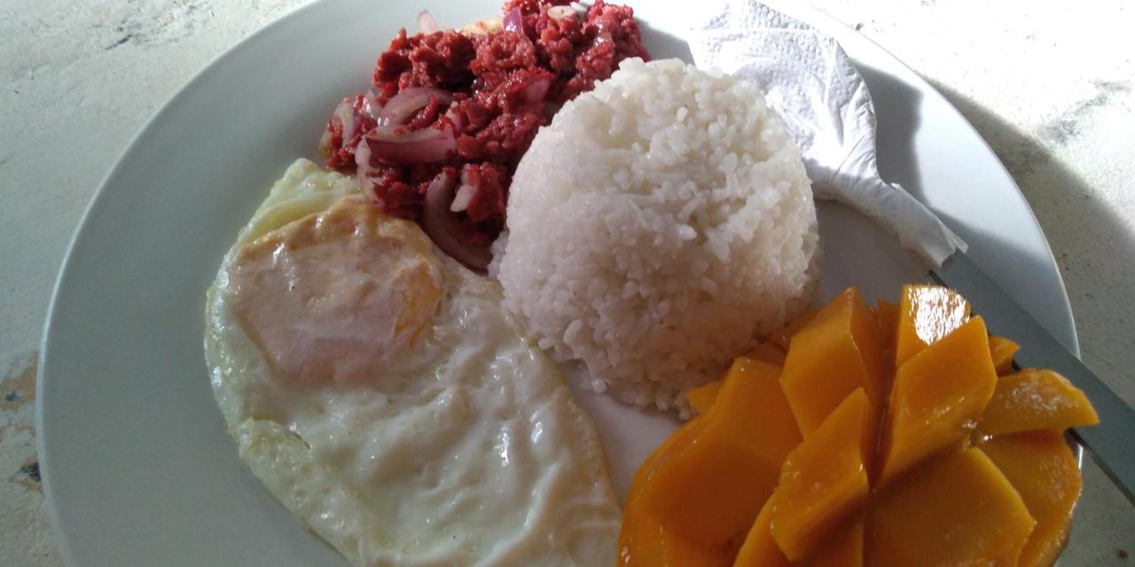 Mr Holidays Hotel Balabag  Bagian luar foto