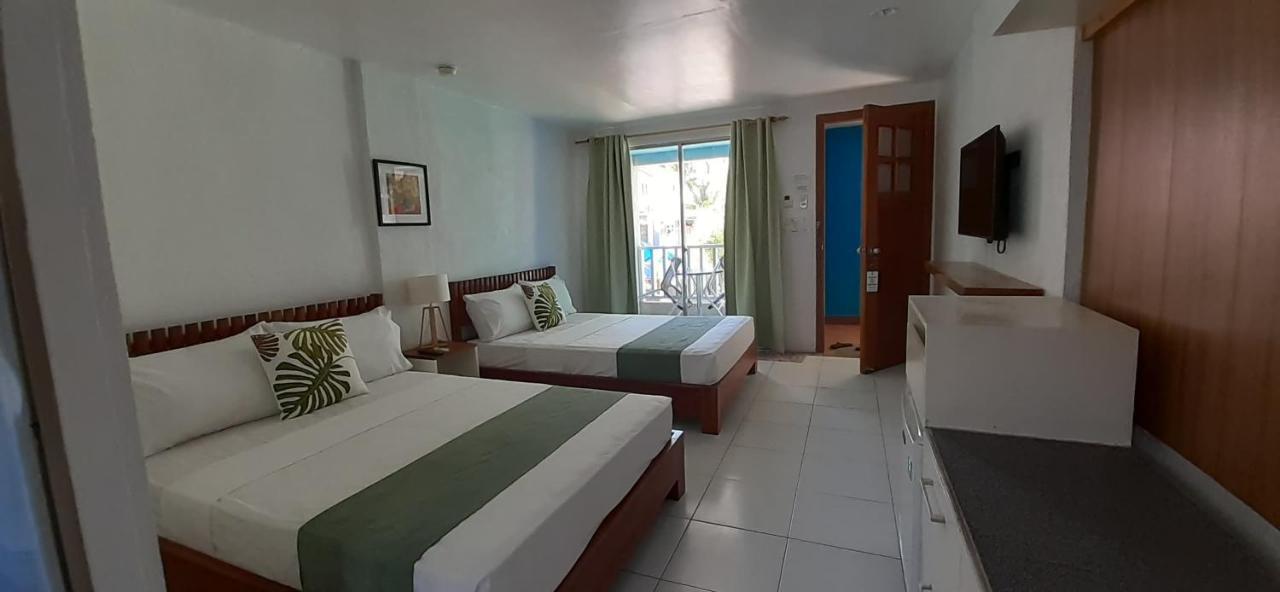 Mr Holidays Hotel Balabag  Bagian luar foto